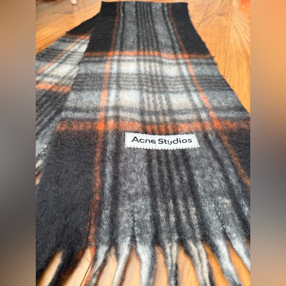 Acne Studios Fringe Scarf - Picture 7 of 13